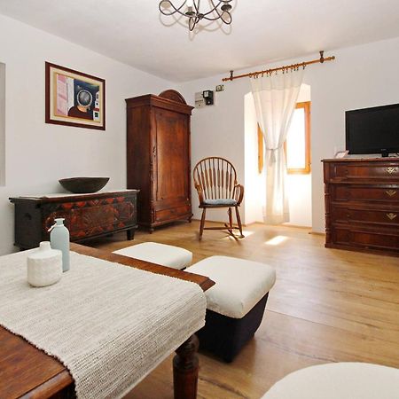 Apartment Fantov Old Town Residence Baska  Luaran gambar