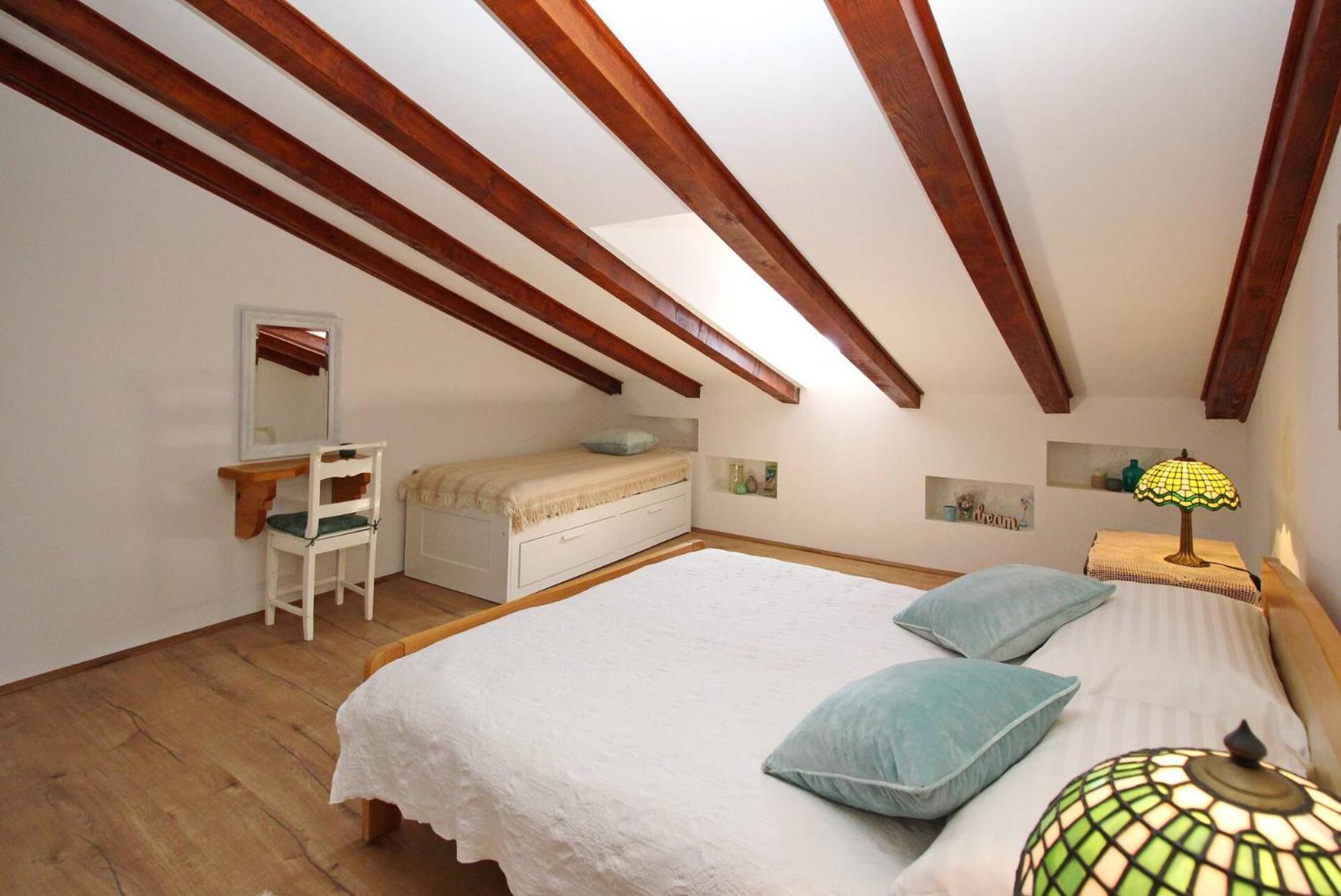 Apartment Fantov Old Town Residence Baska  Luaran gambar
